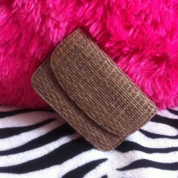 Wicker cell phone case