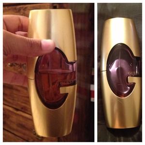 ✋@the_djs_girl💛Guess GOLD