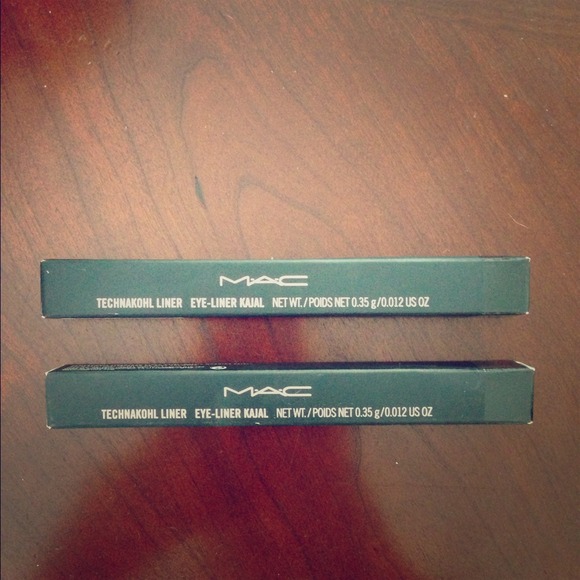 MAC TECHNAKOHL LINE GRAPHBLACK