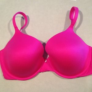 38 DD Victoria secret bra
