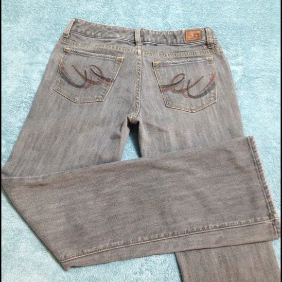 💖SOLD💖X2 👖Jeans grey boot from Express.