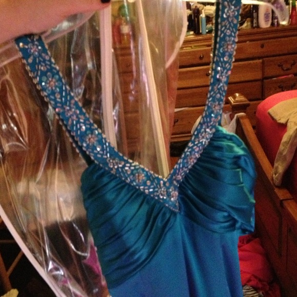 Prom Dress - Picture 2 of 4