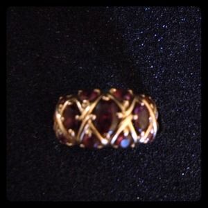 Garnet ring. Genuine.