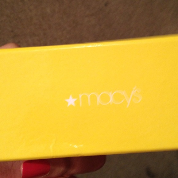 Watch - Picture 2 of 2