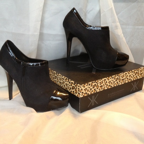 Kardashian Kollection ankle booties