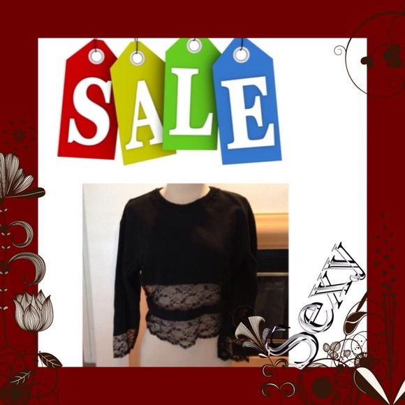 🌝SALE LIKE NEW Vintage 1980'S lace top