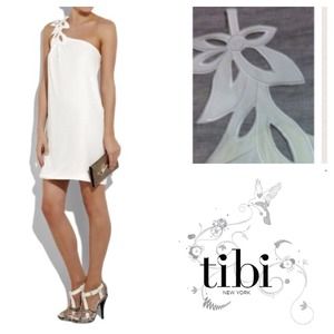 🔆HOST PICK! Tibi white dress w floral detail