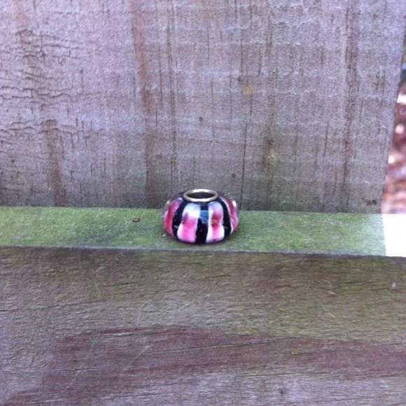 Charm - Picture 2 of 2