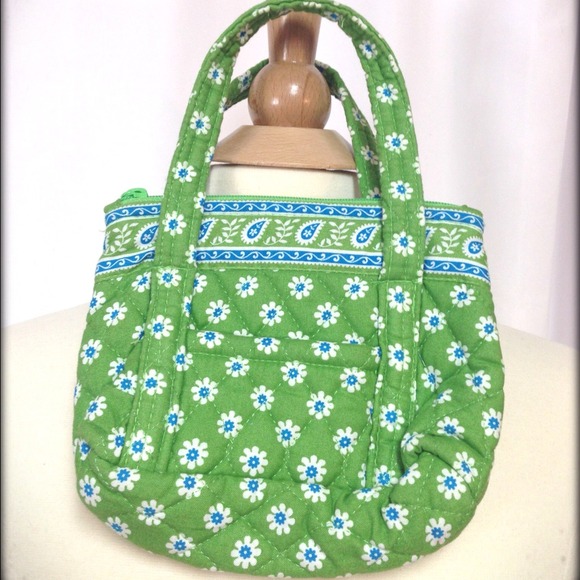 PRICE REDUCED AGAIN Handbags - Vera Bradley small purse