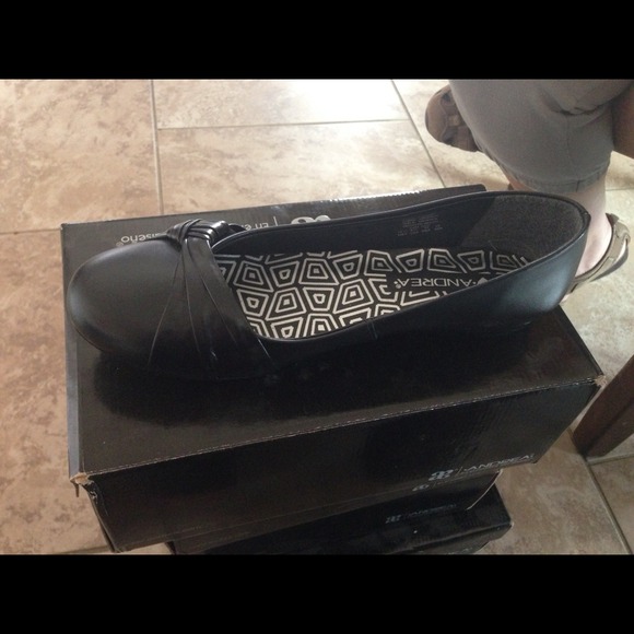 Black comfortable shoes. SOLD!!!!