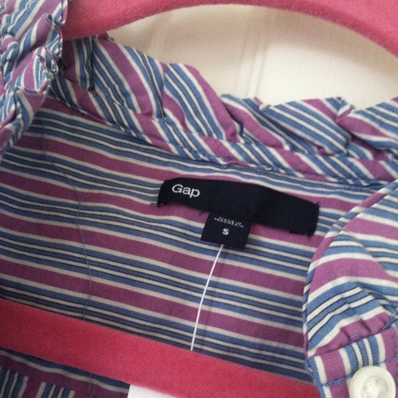*Reduced!* NWT GAP striped button down - Picture 2 of 3