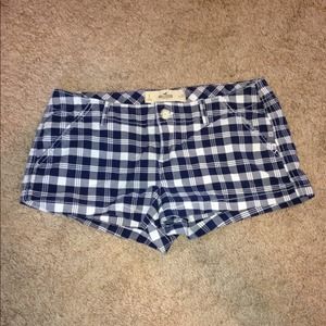 Hollister blue plaid shorts