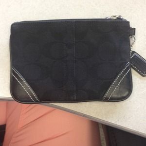Coach Wristlet all black