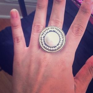 ✂️SALE✂️Vintage Pearl ring. Rustic and Sexy!