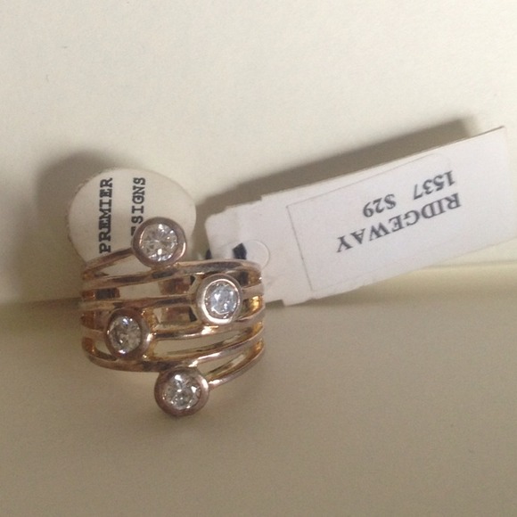 Premier Designs ridgeway ring