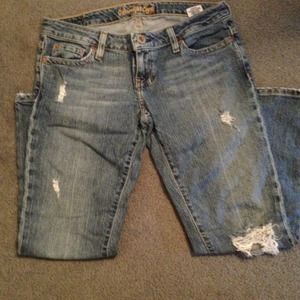 American Eagle destroyed ankle jeans size 4