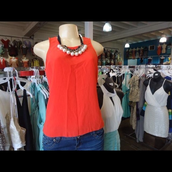 Nice shiffon top - Picture 3 of 3