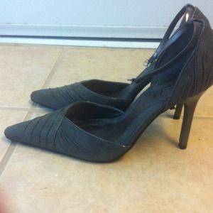 Price reduction!🌺Gray shoes!