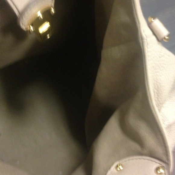 Louis Vuitton L Mahina Sable - Picture 3 of 4