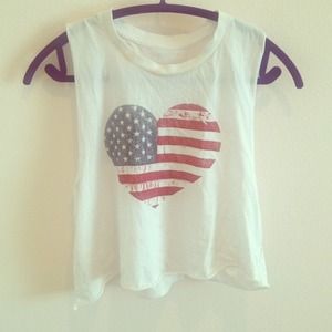 💥SOLD💥 Brandy Melville American flag heart tank