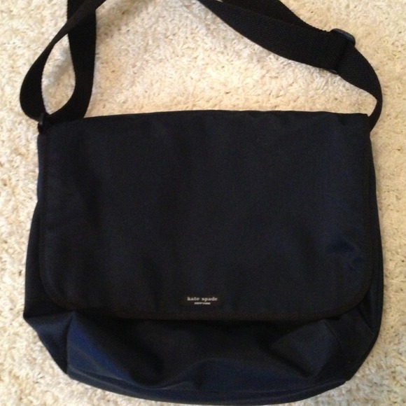 Kate spade messenger bag
