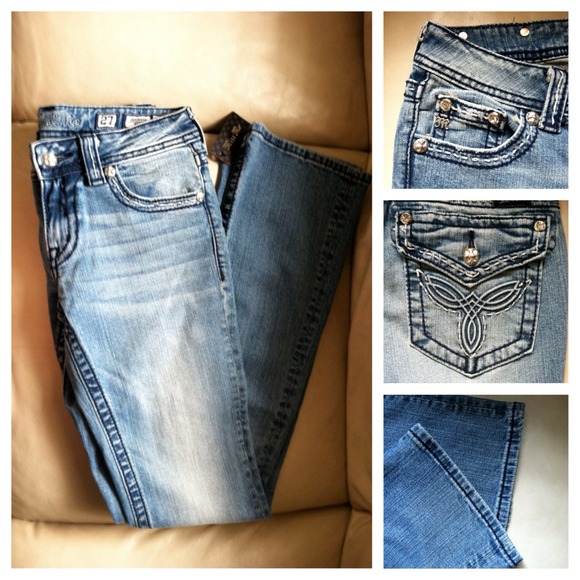 SOLD. ✨NEW✨ Miss Me Jeans