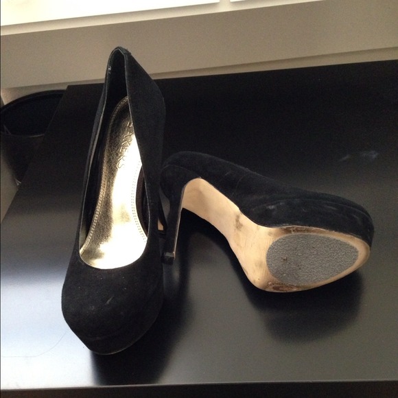 🚫Sold🚫💥Reduced💥Bakers Black Suede Pumps - Picture 4 of 4