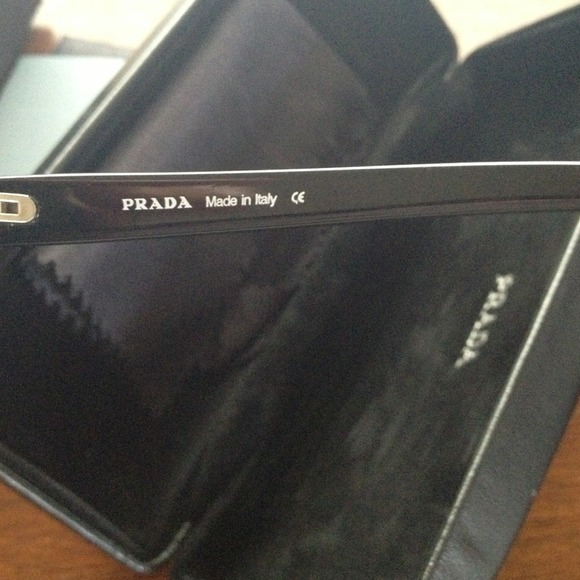 Additional pictures of Prada sunglasses ! main image 4
