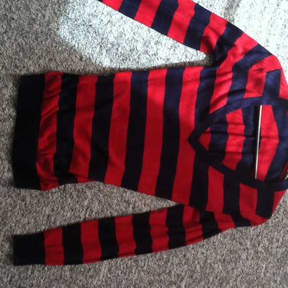 V-neck sweater