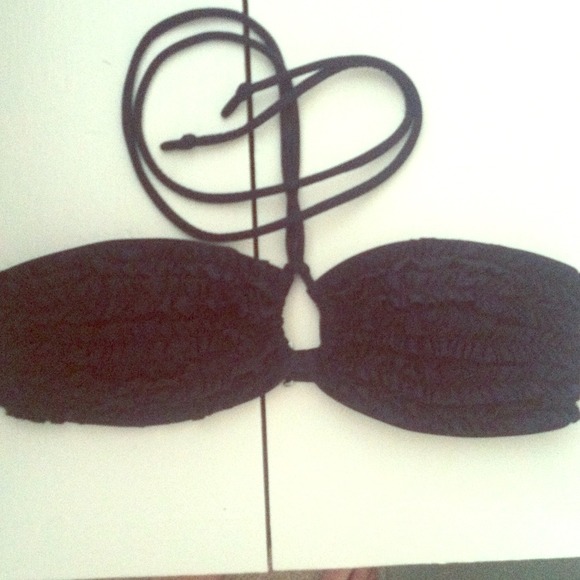 Hollister ruffle bikini top!