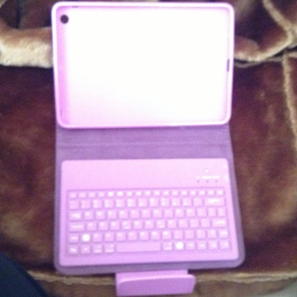 Cute keyboard and folio for iPad mini.