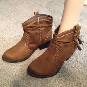 New brown semi-boots