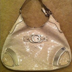 ❤️️sold❤️️Guess Large sturdy heavy duty faux croc