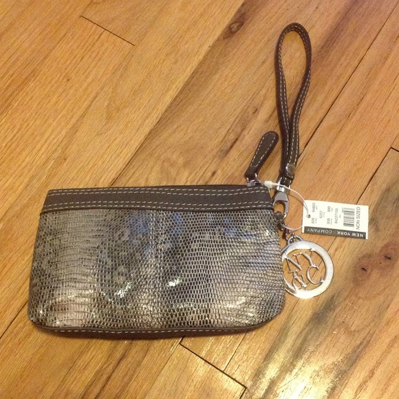 Snake skin print gray wristlet