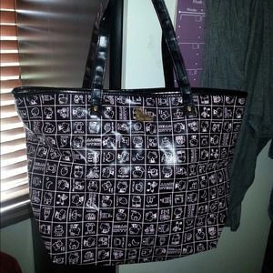 🔴SOLD🔴Hello kitty matching bag & wallet❌REDUCED❌