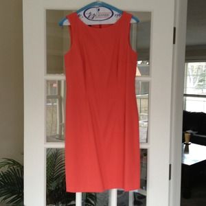 Beautiful salmon/coral dress. Perfect for Spring.
