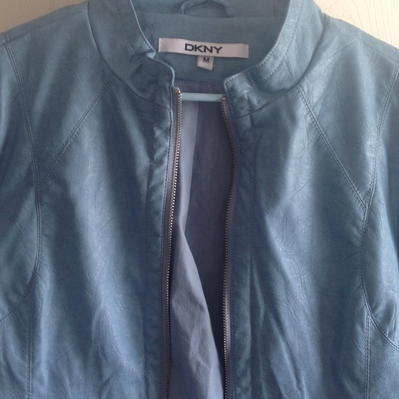 Blue DKNY jacket, the color is unique🌻 - Picture 2 of 3
