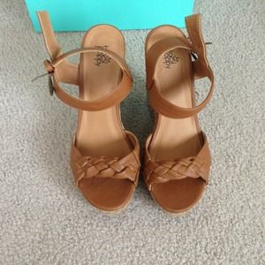 Black poppy wedges from pacsun