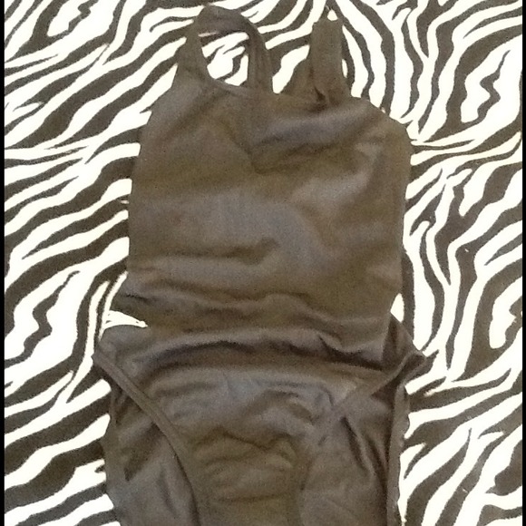 Size 8 racing speedo swimsuit. Never worn.