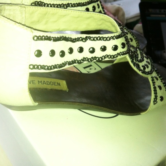 Steve Madden Sandals - Picture 2 of 3