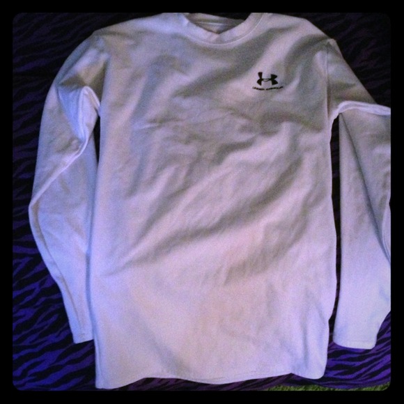 Under armour coldgear men size large. Never worn.
