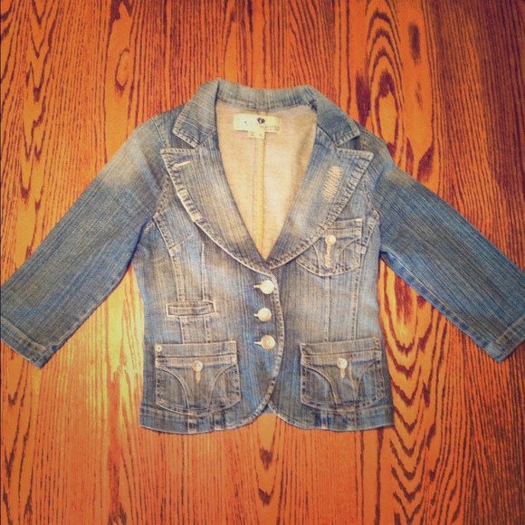 *Denim jacket.