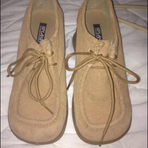 Lace up wedge loafer in tan suede