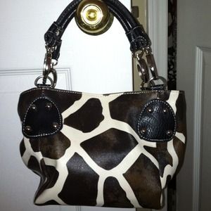 Adorable Small Giraffe Print Handbag