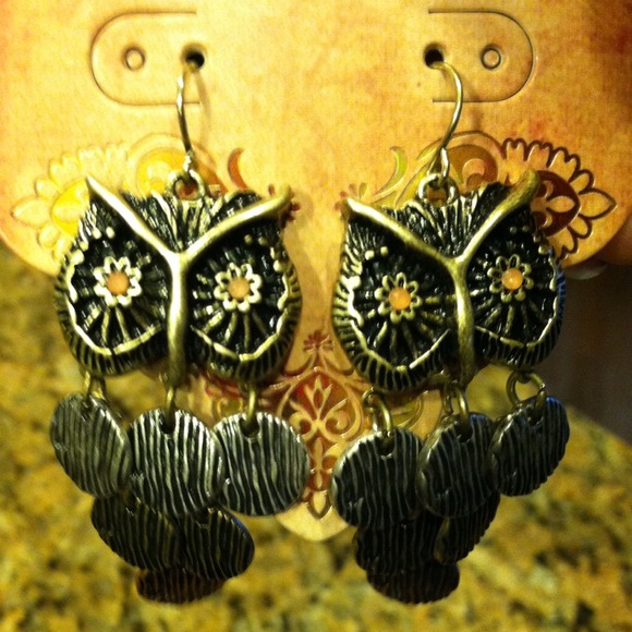 🚫Sold in bundle🚫So cute Owl Earrings - Picture 2 of 3