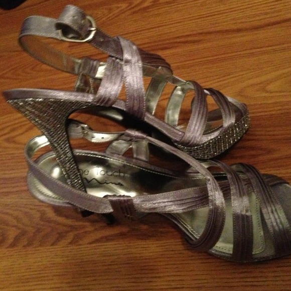 Metallic gray heel-evening out or holiday party - Picture 2 of 3