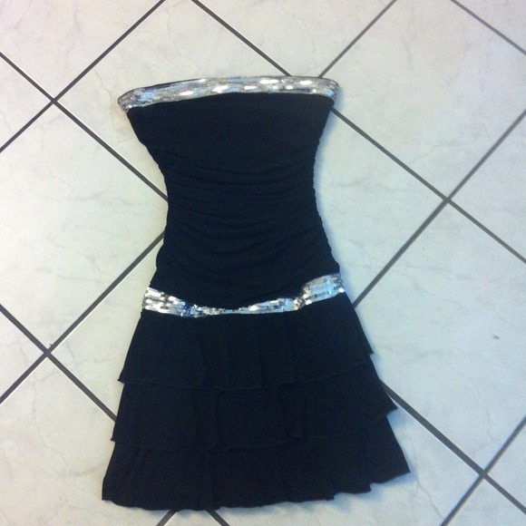 💥Reduced💥Strapless black dress