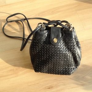 Vintage black basket weave purse