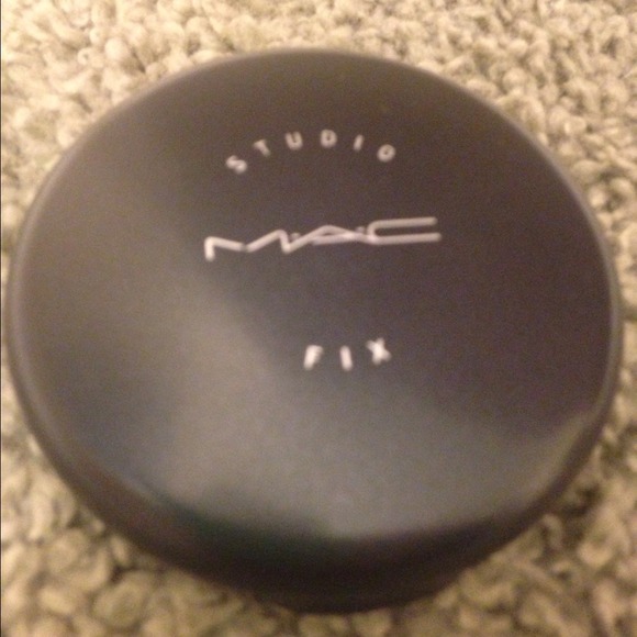 🚫Sold🚫MAC Powder NC40 NIB