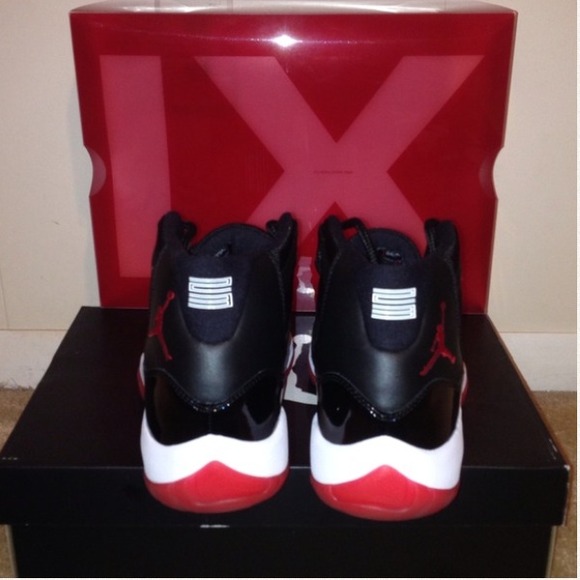 🔴SOLD🔴SOLD🔴Air Jordan 11 Retro (Bred) - Picture 2 of 4